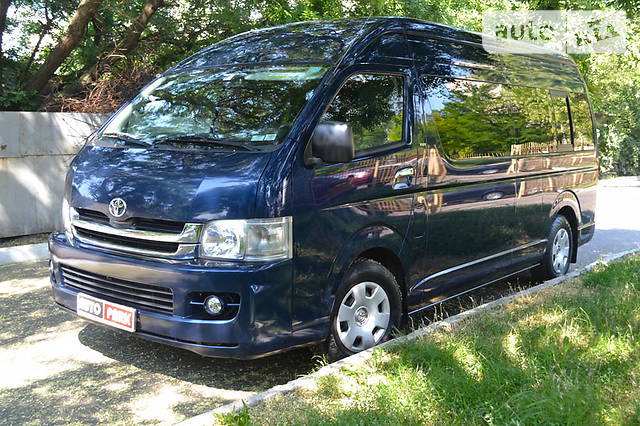 toyota_hiace-pass__135355630f.jpg